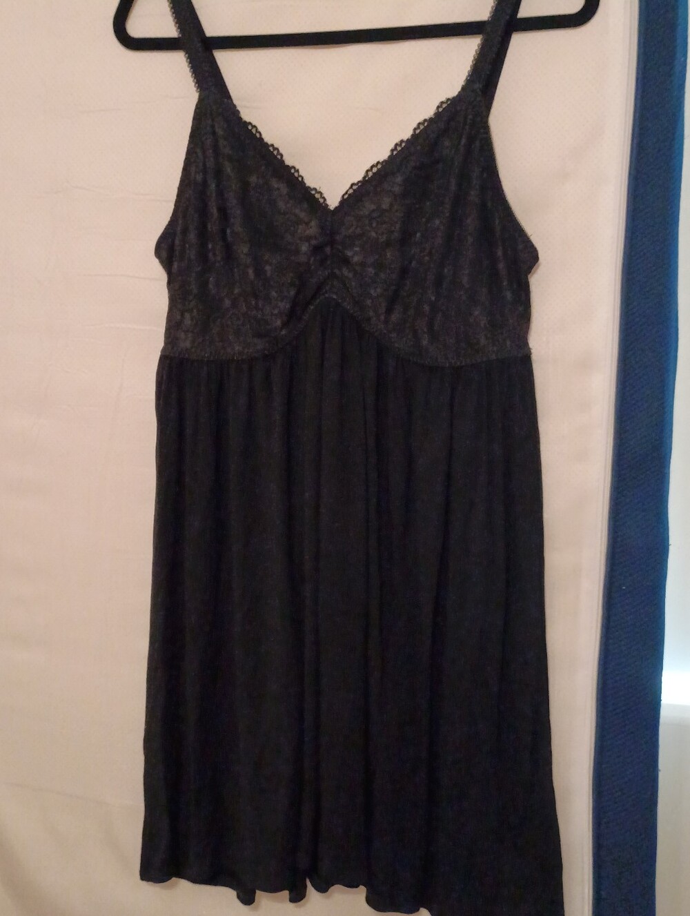 Torrid Black Plus Size 2 Lace-Trim Chemise